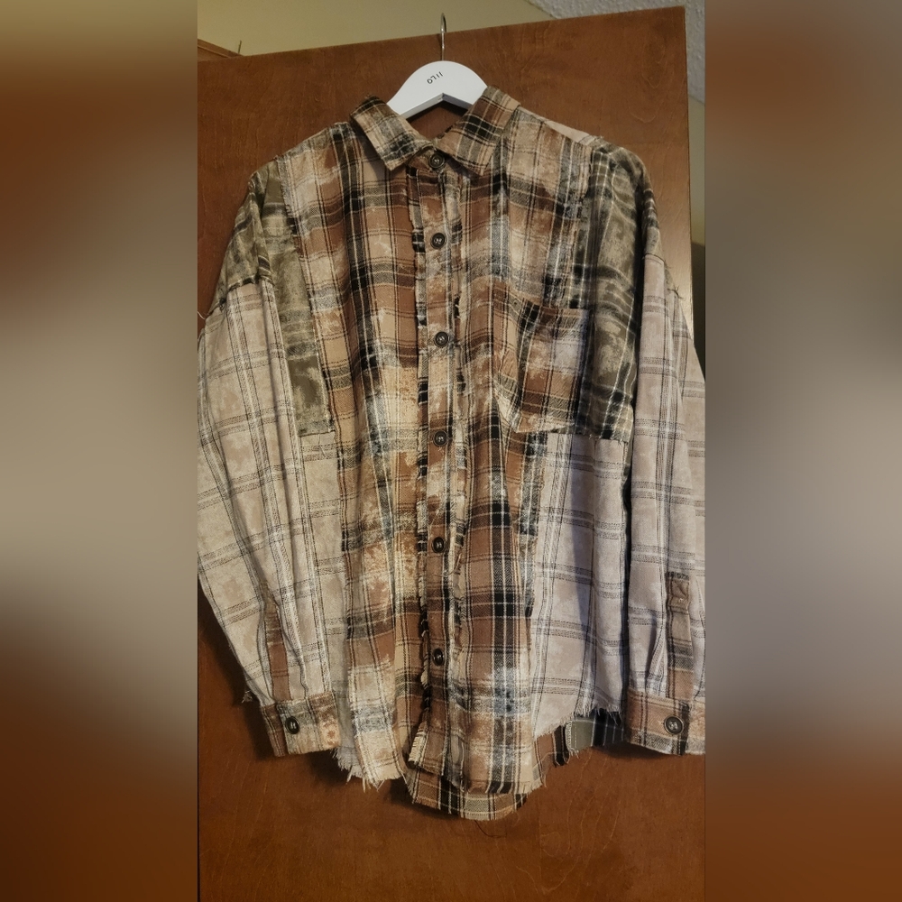 Recycled BKE Brown and Cream Plaid Bleached Flannel Shirt Size Medium